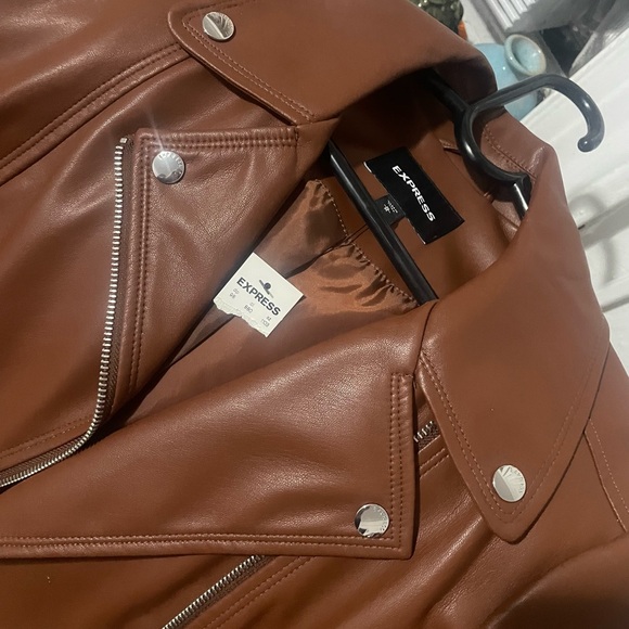 Express Jacket - Picture 4 of 4